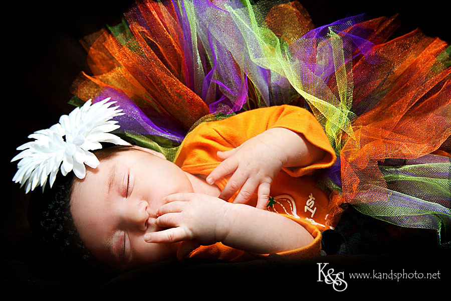 Bella's Newborn Pictures. Photographs by Dallas Portrait Photographers, K & S Photography Bella's Newborn Pictures. Photographs by Dallas Portrait Photographers, K & S Photography